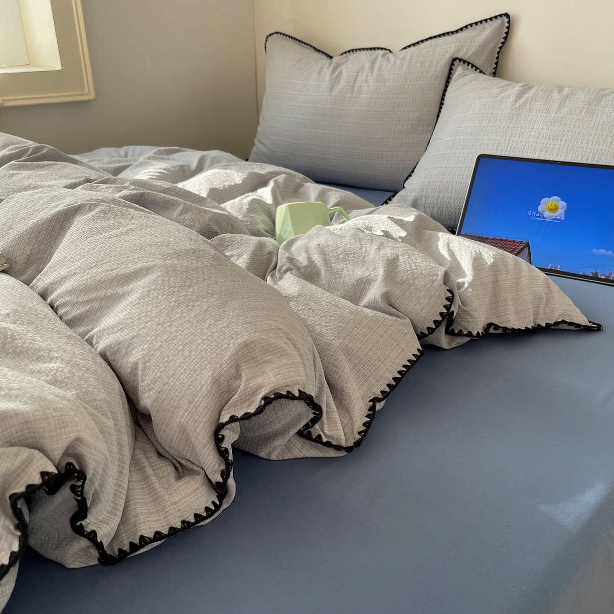 91家纺网 家纺一手货源 找家纺 凯洛奇 2026新款色织阳离子贝壳边四件套 阳离子-云灰