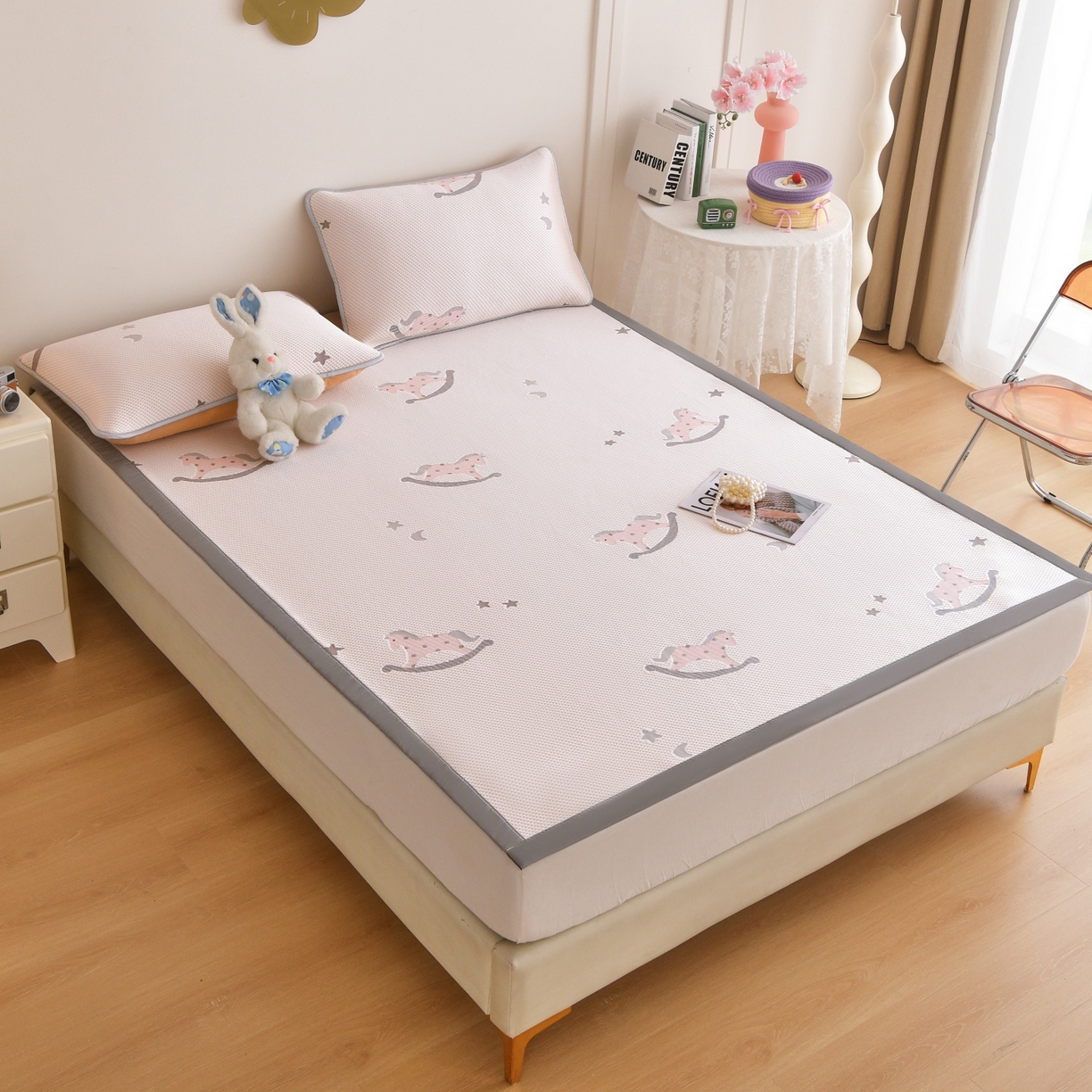 91家纺网 家纺一手货源 找家纺 金艾草 2026新款PE冰豆豆席凉感凉席单件席子平铺款 凉豆豆凉席-小马粉