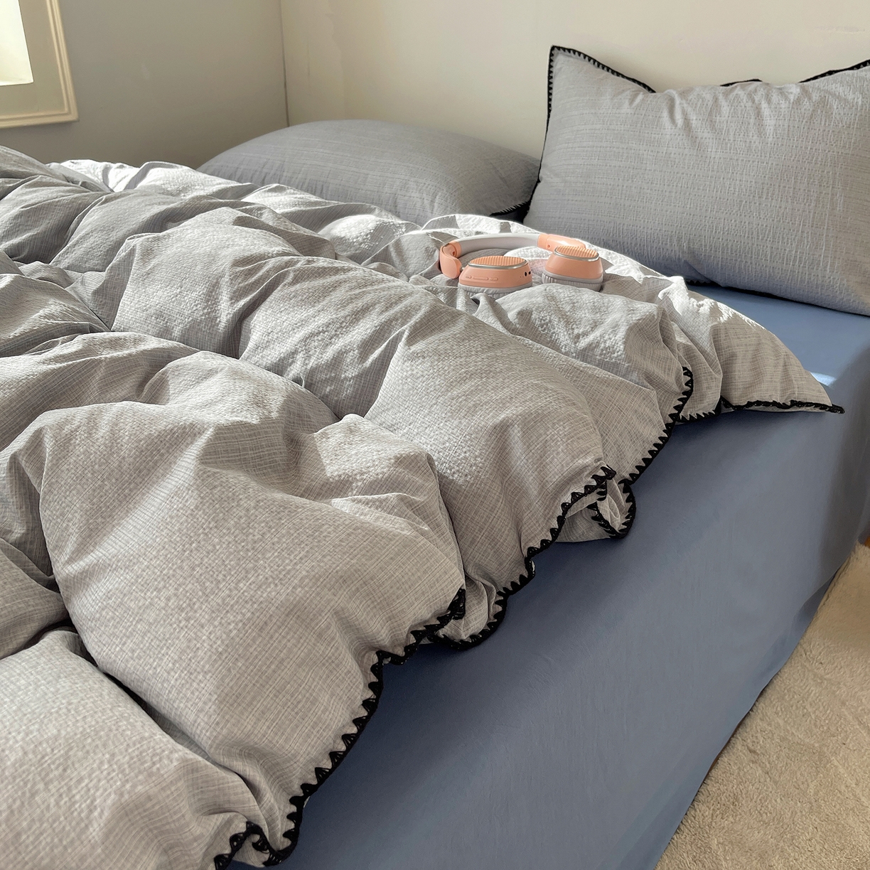 91家纺网 家纺一手货源 找家纺 凯洛奇 2026新款色织阳离子贝壳边四件套 阳离子-云灰