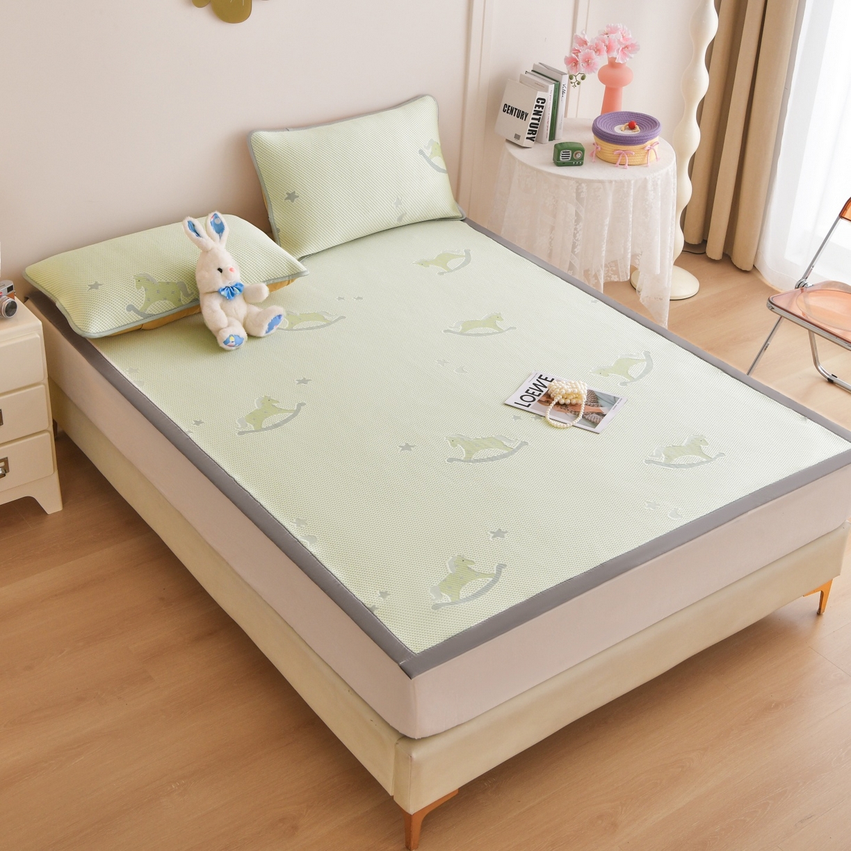 91家纺网 家纺一手货源 找家纺 金艾草 2026新款PE冰豆豆席凉感凉席单件席子平铺款 凉豆豆凉席-小马绿