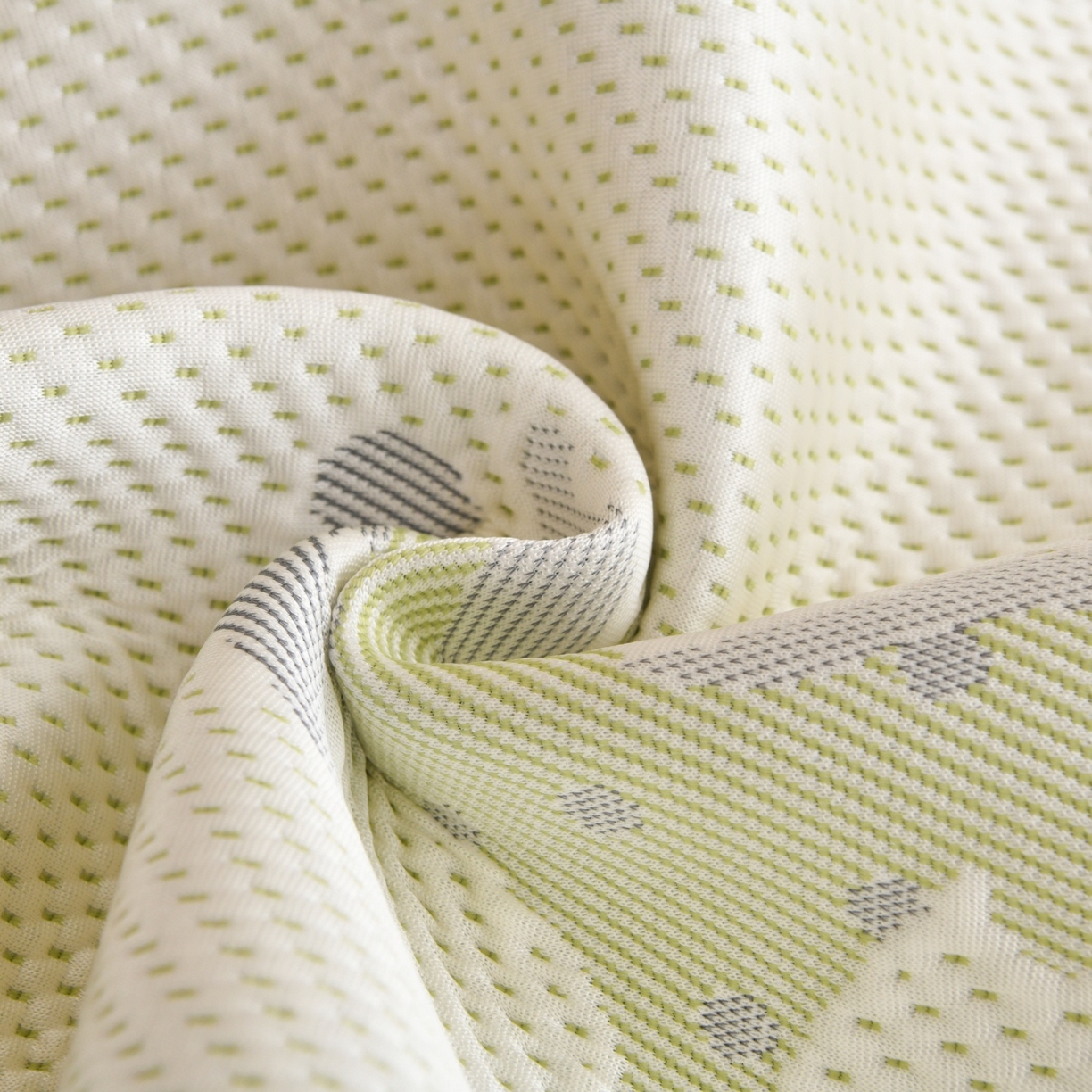 91家纺网 家纺一手货源 找家纺 金艾草 2026新款PE冰豆豆席凉感凉席单件席子平铺款 凉豆豆凉席-小马绿