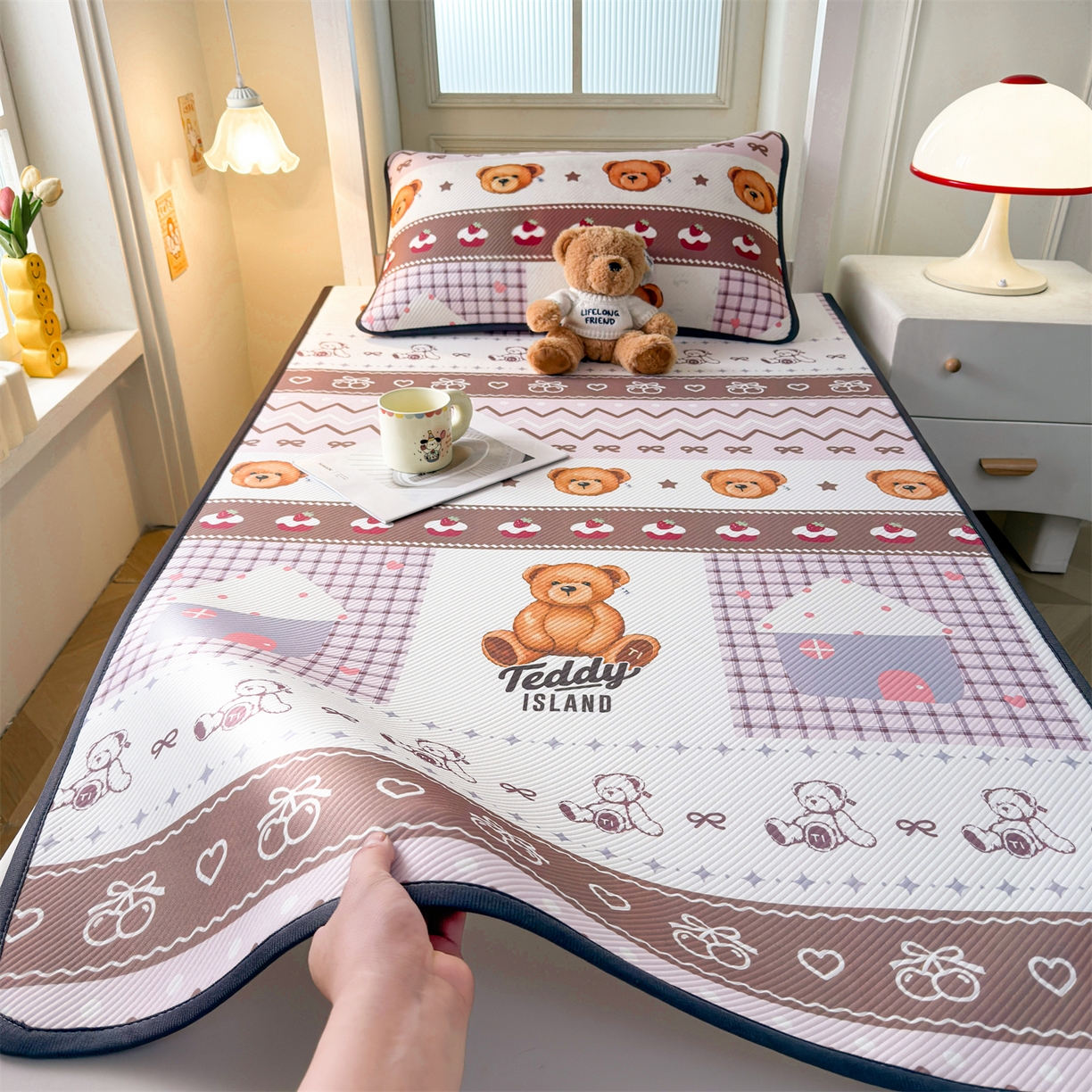 91家纺网 家纺一手货源 找家纺 （总）慕木家纺 2026新款A类三明治复合冰丝席泰迪爱兰系列学生款（正版授权）（提供买家秀）