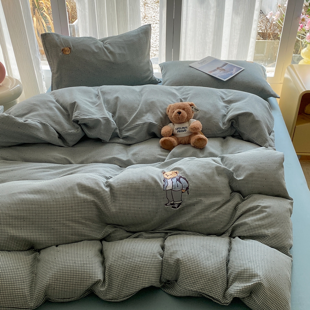 91家纺网 家纺一手货源 找家纺 尚品本色 2026新款全棉纯棉双层纱印花刺绣四件套 格调