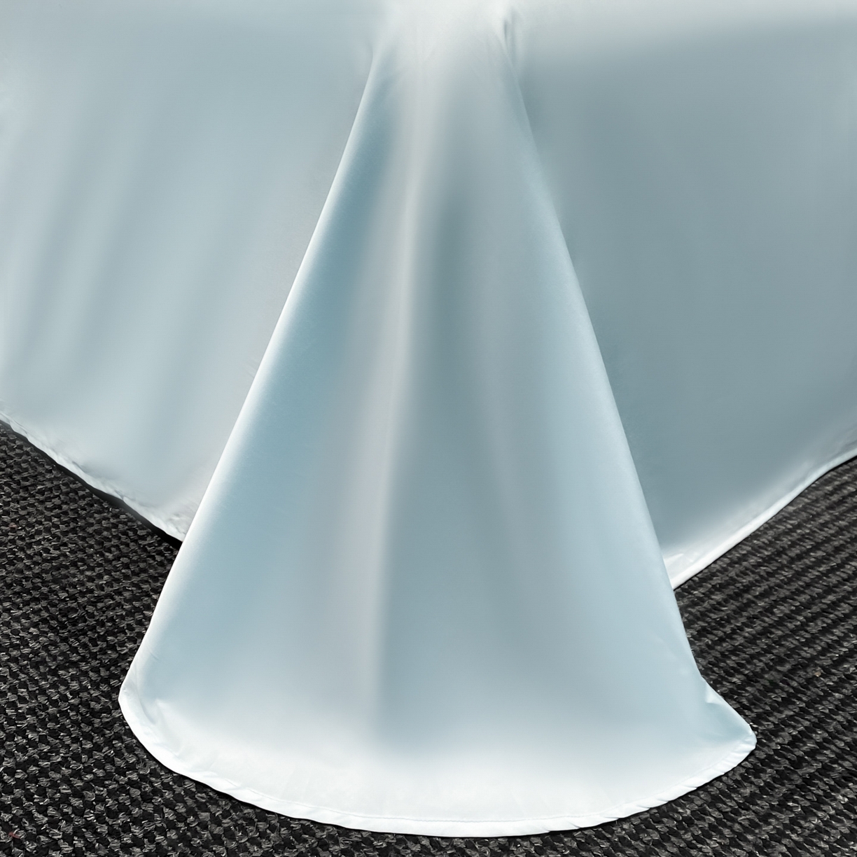 91家纺网 家纺一手货源 找家纺 新方向 2026春夏新款刺绣A类20%蚕丝天丝棉夏凉被空调被夏被四件套-纷飞 纷飞-微光蓝