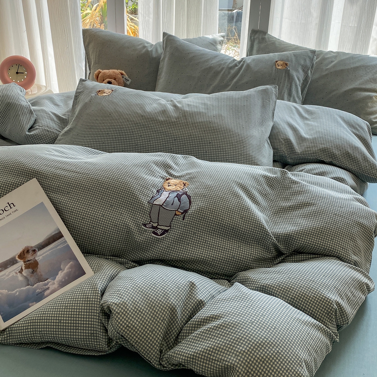 91家纺网 家纺一手货源 找家纺 尚品本色 2026新款全棉纯棉双层纱印花刺绣四件套 格调