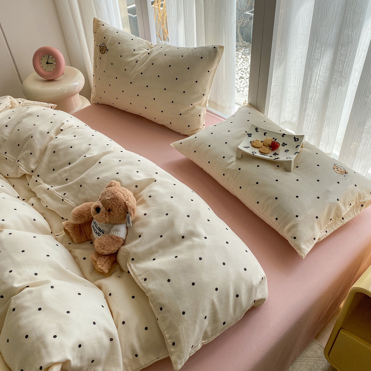 91家纺网 家纺一手货源 找家纺 尚品本色 2026新款全棉纯棉双层纱印花刺绣四件套 赫本