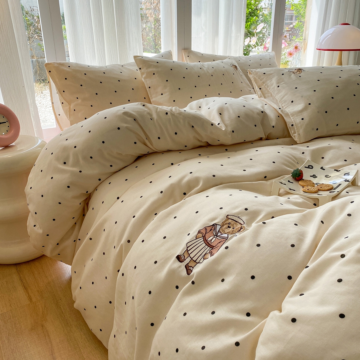 91家纺网 家纺一手货源 找家纺 尚品本色 2026新款全棉纯棉双层纱印花刺绣四件套 赫本