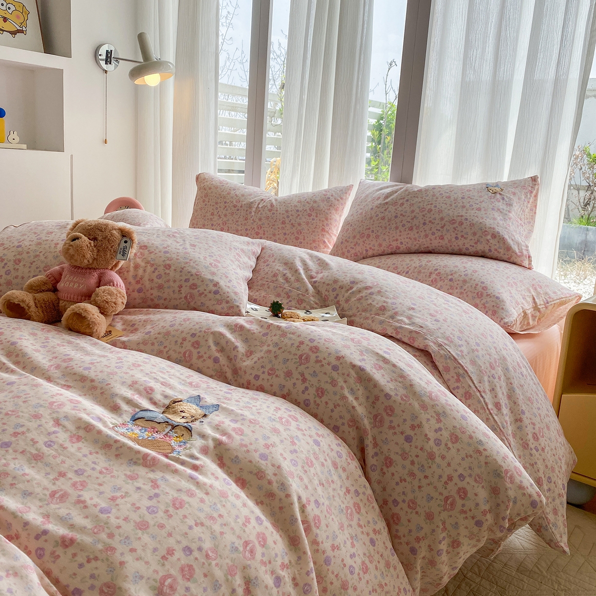 91家纺网 家纺一手货源 找家纺 尚品本色 2026新款全棉纯棉双层纱印花刺绣四件套 花镜花开