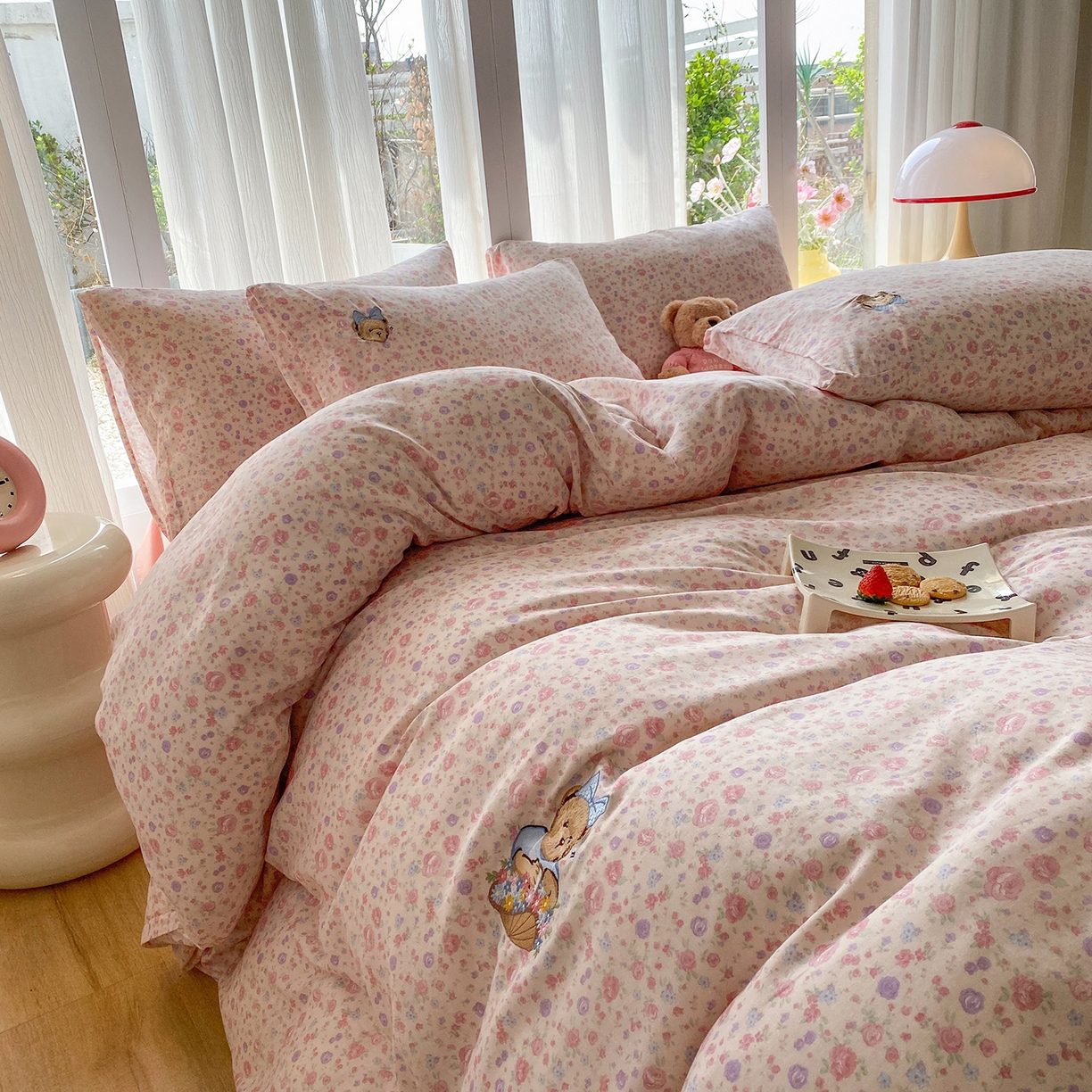 91家纺网 家纺一手货源 找家纺 尚品本色 2026新款全棉纯棉双层纱印花刺绣四件套 花镜花开