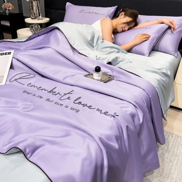 91家纺网 家纺一手货源 找家纺 云恋家纺 2026新款轻奢高级感水洗冰丝刺绣夏凉被凉感可裸睡空调被四件套学生薄款被-一生所爱系列 一生所爱-优雅紫+银灰