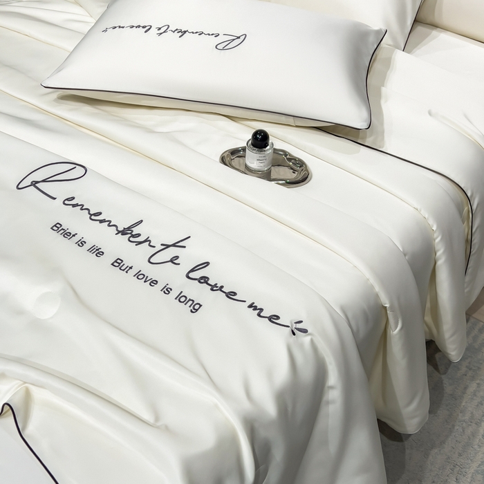 91家纺网 家纺一手货源 找家纺 云恋家纺 2026新款轻奢高级感水洗冰丝刺绣夏凉被凉感可裸睡空调被四件套学生薄款被-一生所爱系列 一生所爱-本白