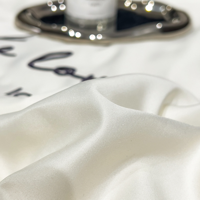 91家纺网 家纺一手货源 找家纺 云恋家纺 2026新款轻奢高级感水洗冰丝刺绣夏凉被凉感可裸睡空调被四件套学生薄款被-一生所爱系列 一生所爱-本白