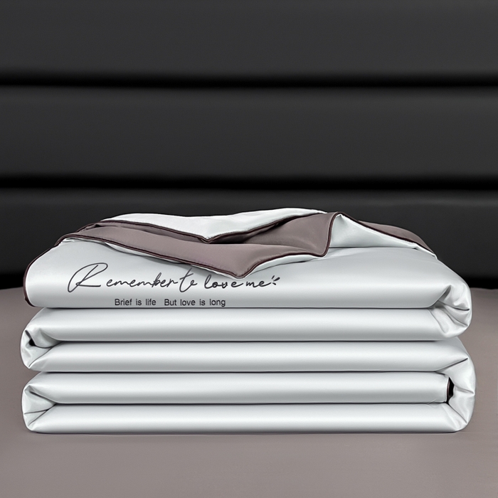 91家纺网 家纺一手货源 找家纺 云恋家纺 2026新款轻奢高级感水洗冰丝刺绣夏凉被凉感可裸睡空调被四件套学生薄款被-一生所爱系列 一生所爱-银灰+绅士灰