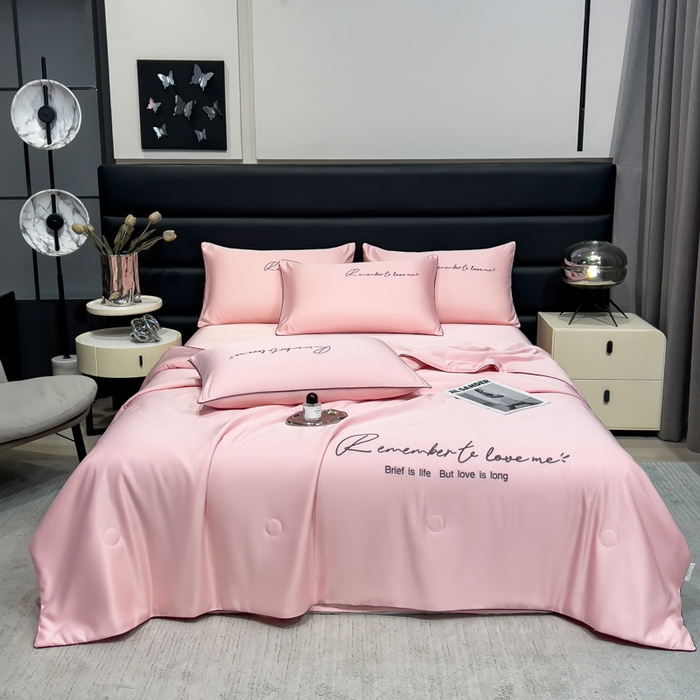 91家纺网 家纺一手货源 找家纺 云恋家纺 2026新款轻奢高级感水洗冰丝刺绣夏凉被凉感可裸睡空调被四件套学生薄款被-一生所爱系列 一生所爱-樱花粉