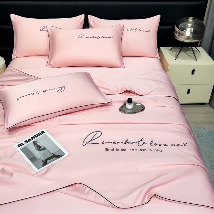 91家纺网 家纺一手货源 找家纺 云恋家纺 2026新款轻奢高级感水洗冰丝刺绣夏凉被凉感可裸睡空调被四件套学生薄款被-一生所爱系列 一生所爱-樱花粉