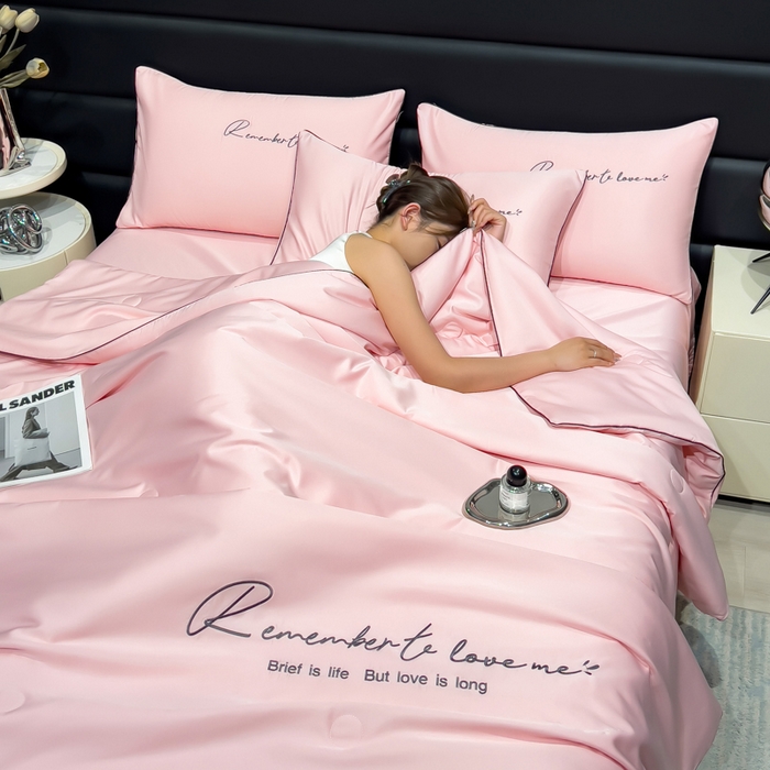 91家纺网 家纺一手货源 找家纺 云恋家纺 2026新款轻奢高级感水洗冰丝刺绣夏凉被凉感可裸睡空调被四件套学生薄款被-一生所爱系列 一生所爱-樱花粉