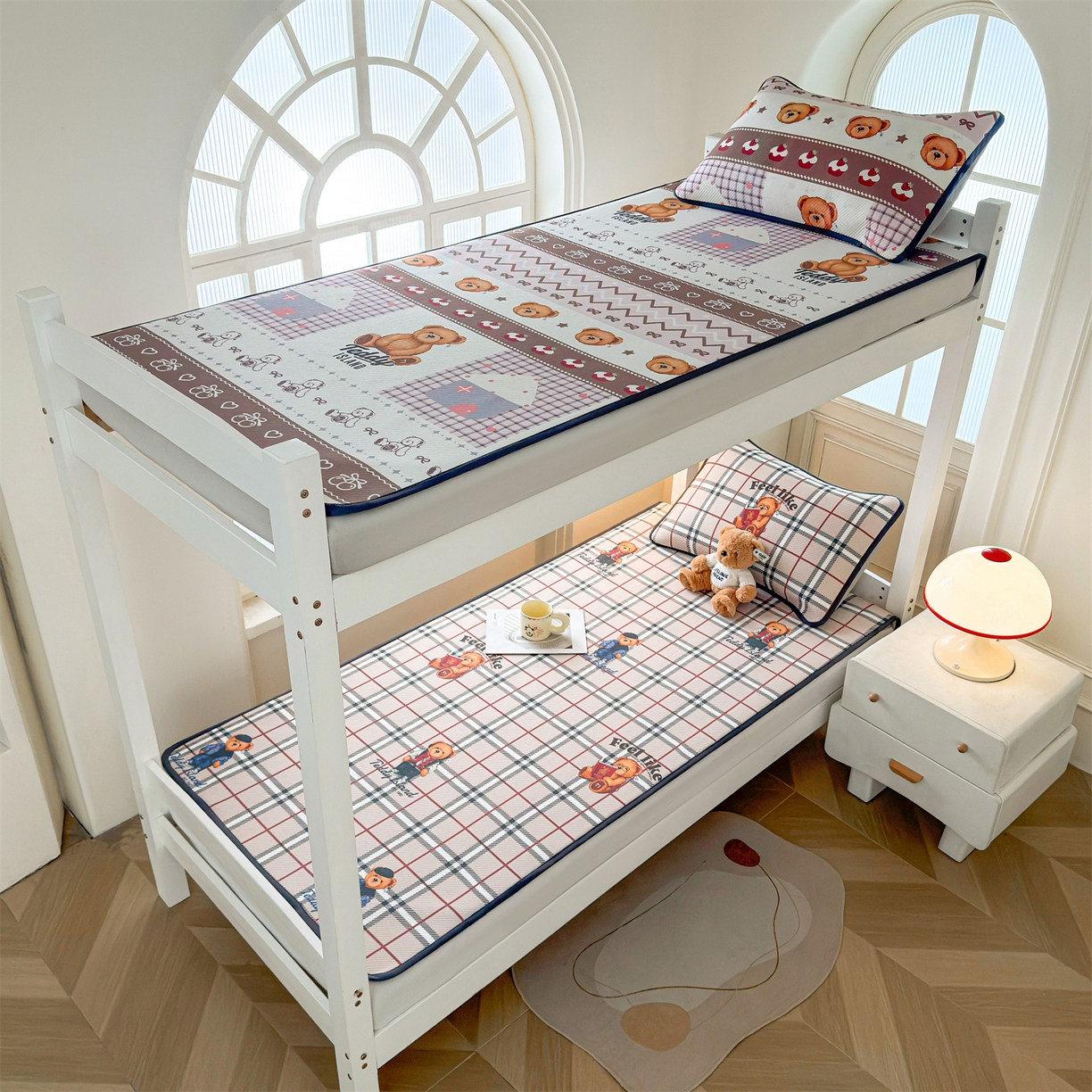 91家纺网 家纺一手货源 找家纺 慕木家纺 2026新款A类三明治复合冰丝席泰迪爱兰系列学生款（正版授权）（提供买家秀） 泰迪英伦