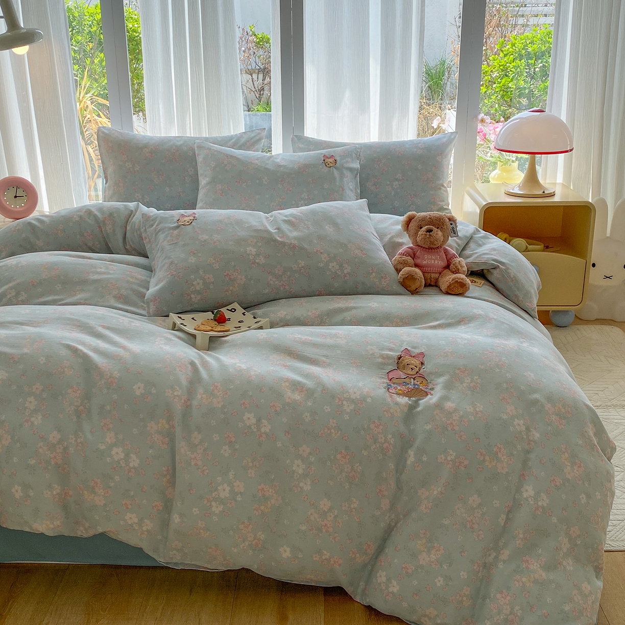 91家纺网 家纺一手货源 找家纺 尚品本色 2026新款全棉纯棉双层纱印花刺绣四件套 莱茵河畔