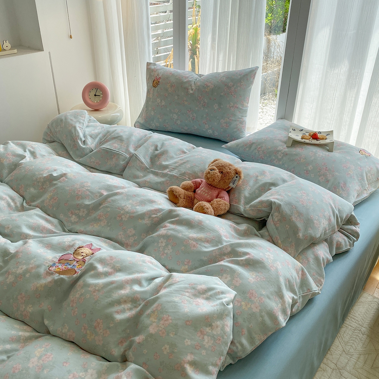 91家纺网 家纺一手货源 找家纺 尚品本色 2026新款全棉纯棉双层纱印花刺绣四件套 莱茵河畔