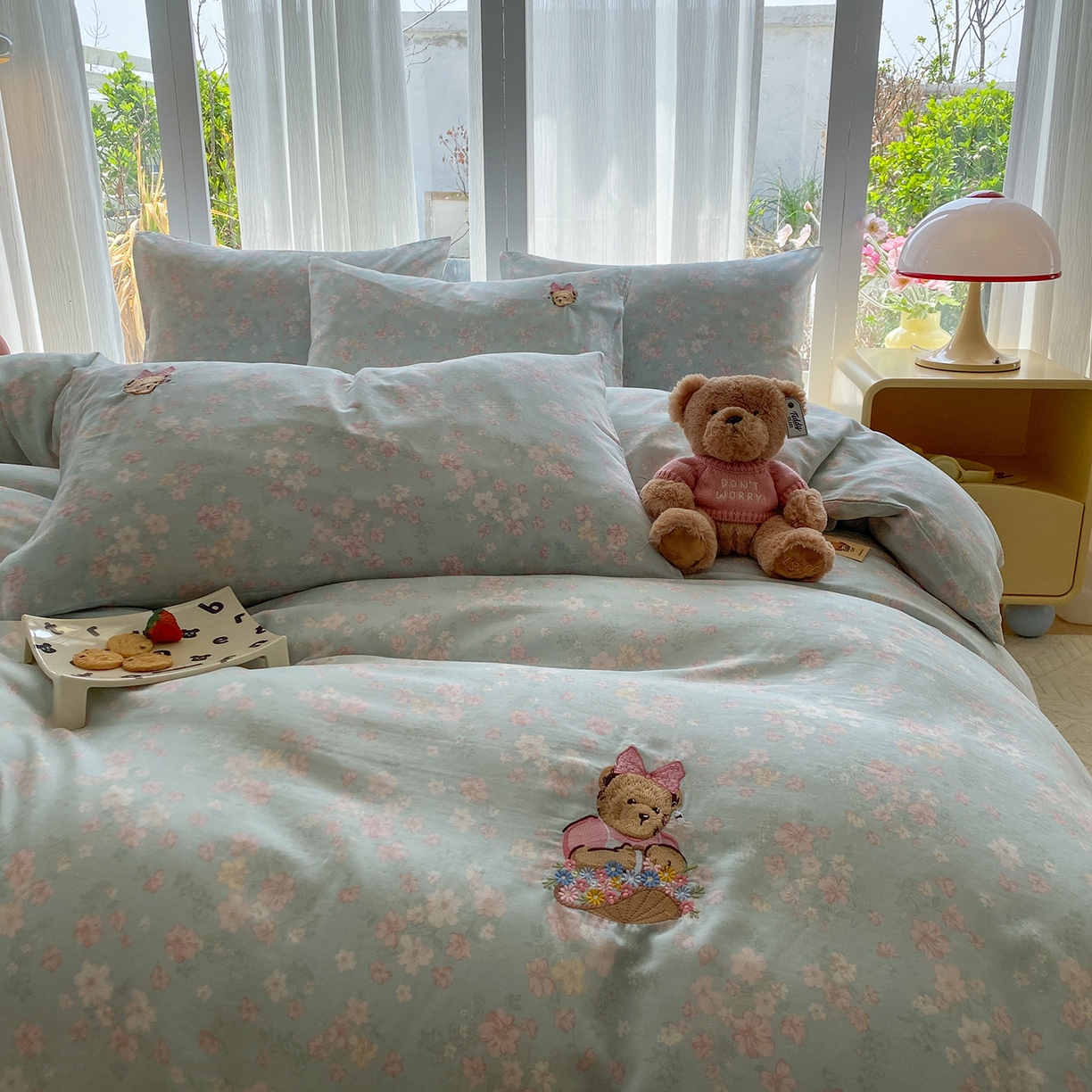 91家纺网 家纺一手货源 找家纺 尚品本色 2026新款全棉纯棉双层纱印花刺绣四件套 莱茵河畔