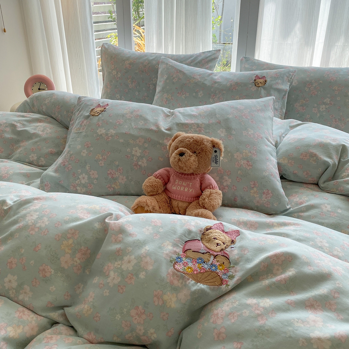 91家纺网 家纺一手货源 找家纺 尚品本色 2026新款全棉纯棉双层纱印花刺绣四件套 莱茵河畔