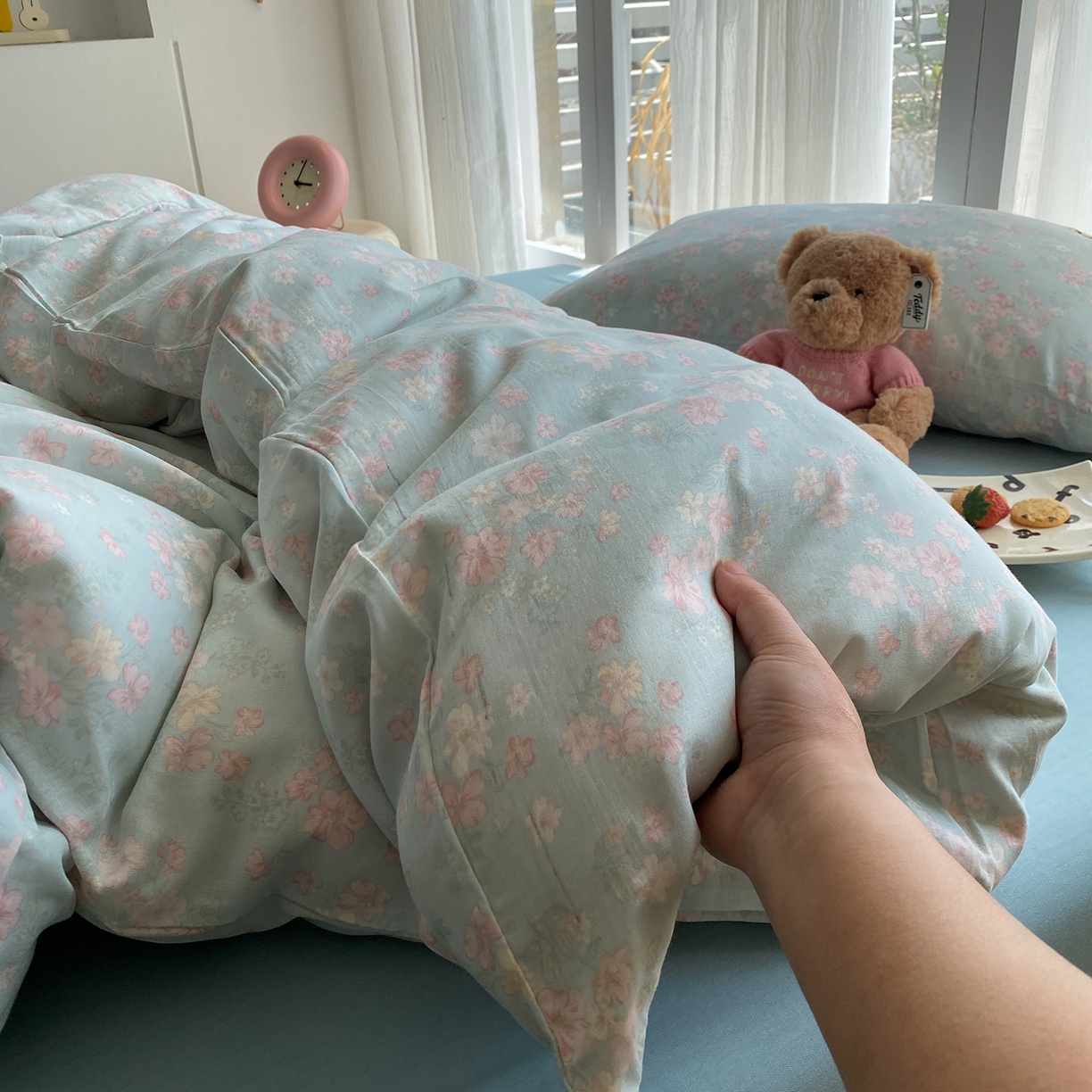 91家纺网 家纺一手货源 找家纺 尚品本色 2026新款全棉纯棉双层纱印花刺绣四件套 莱茵河畔