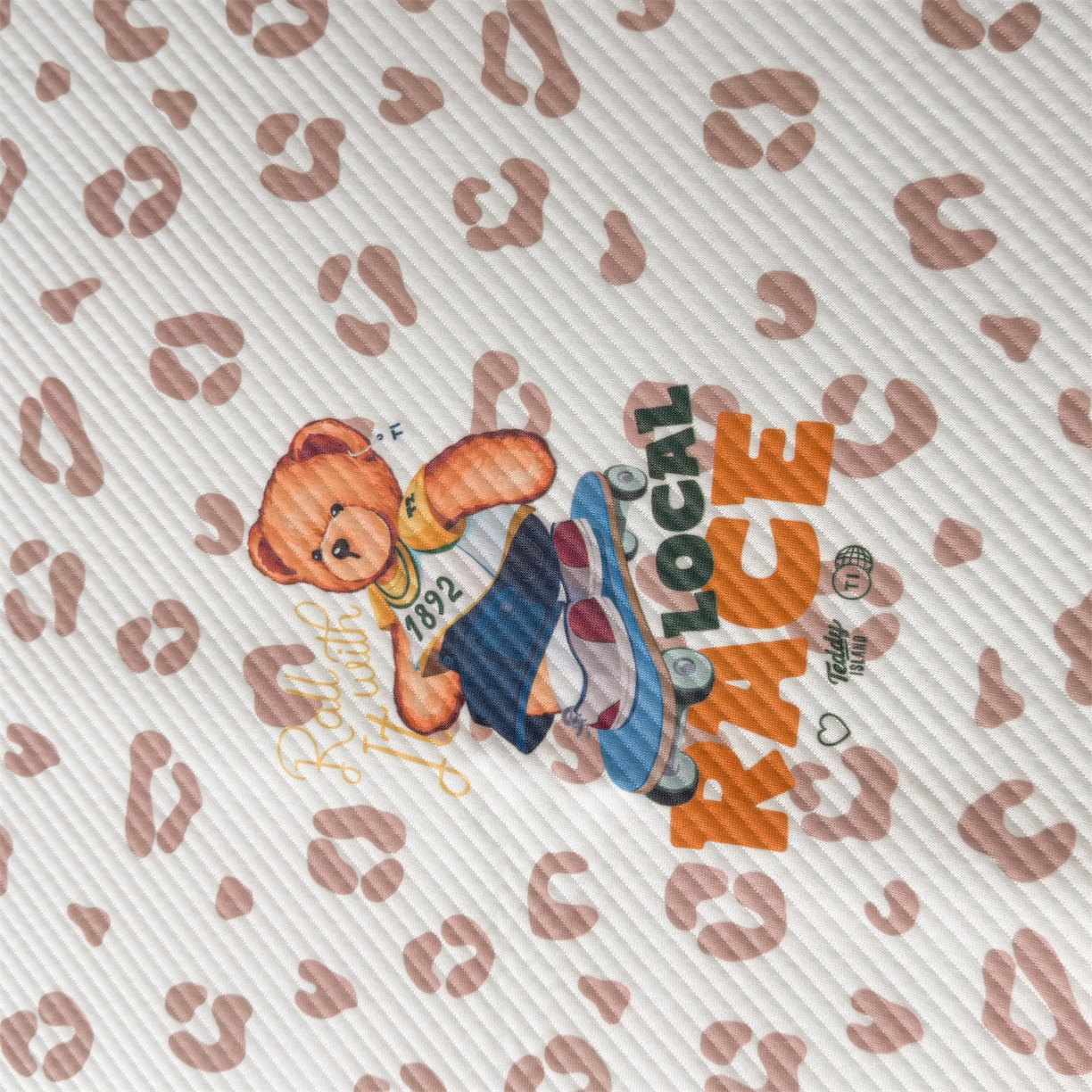 91家纺网 家纺一手货源 找家纺 慕木家纺 2026新款A类三明治复合冰丝席泰迪爱兰系列学生款（正版授权）（提供买家秀） 泰迪豹纹