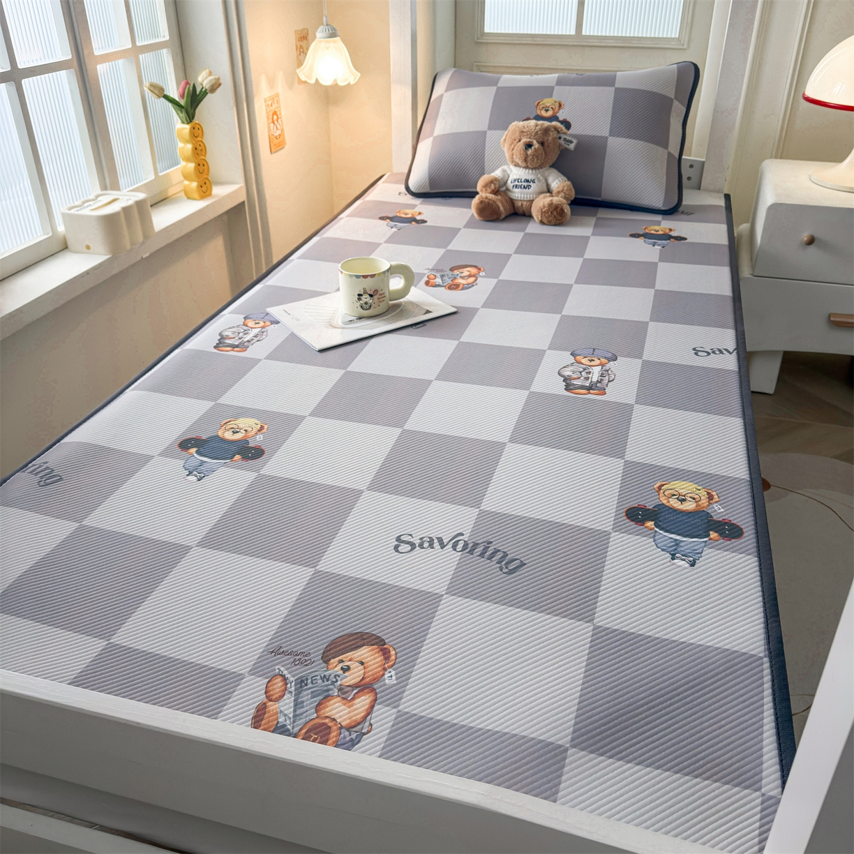 91家纺网 家纺一手货源 找家纺 慕木家纺 2026新款A类三明治复合冰丝席泰迪爱兰系列学生款（正版授权）（提供买家秀） 泰迪灰格