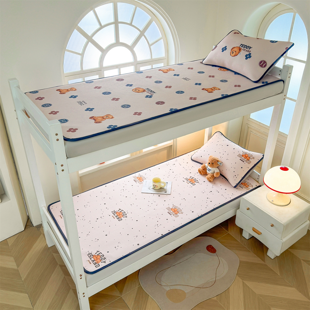 91家纺网 家纺一手货源 找家纺 慕木家纺 2026新款A类三明治复合冰丝席泰迪爱兰系列学生款（正版授权）（提供买家秀） 泰迪点点