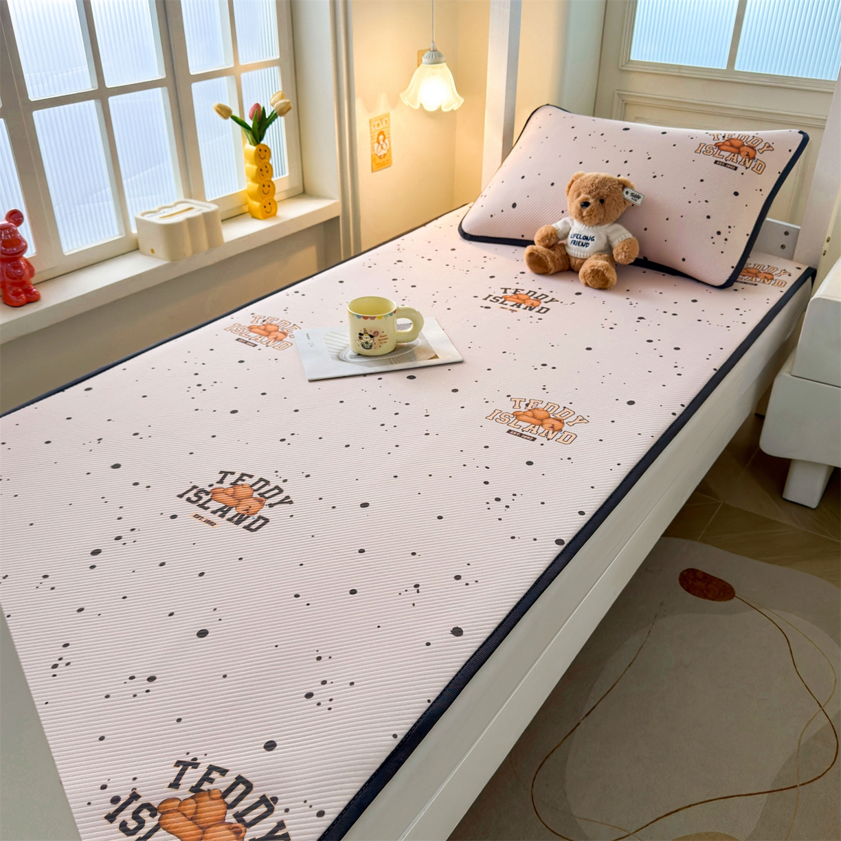 91家纺网 家纺一手货源 找家纺 慕木家纺 2026新款A类三明治复合冰丝席泰迪爱兰系列学生款（正版授权）（提供买家秀） 泰迪点点