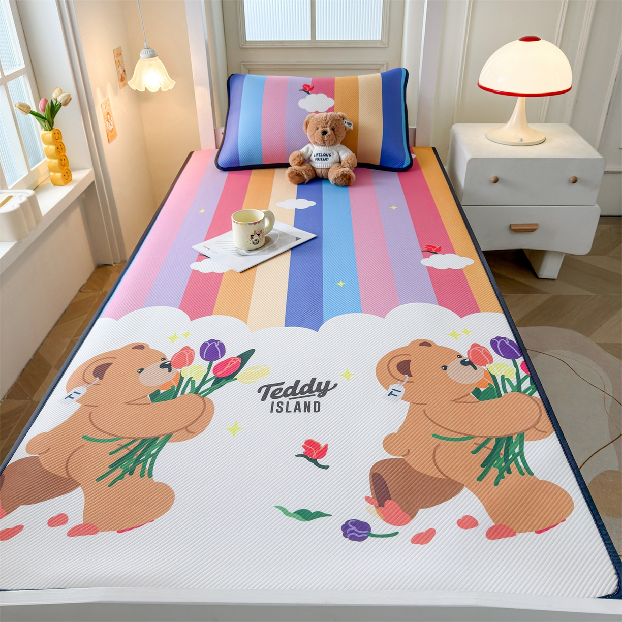 91家纺网 家纺一手货源 找家纺 慕木家纺 2026新款A类三明治复合冰丝席泰迪爱兰系列学生款（正版授权）（提供买家秀） 泰迪彩虹