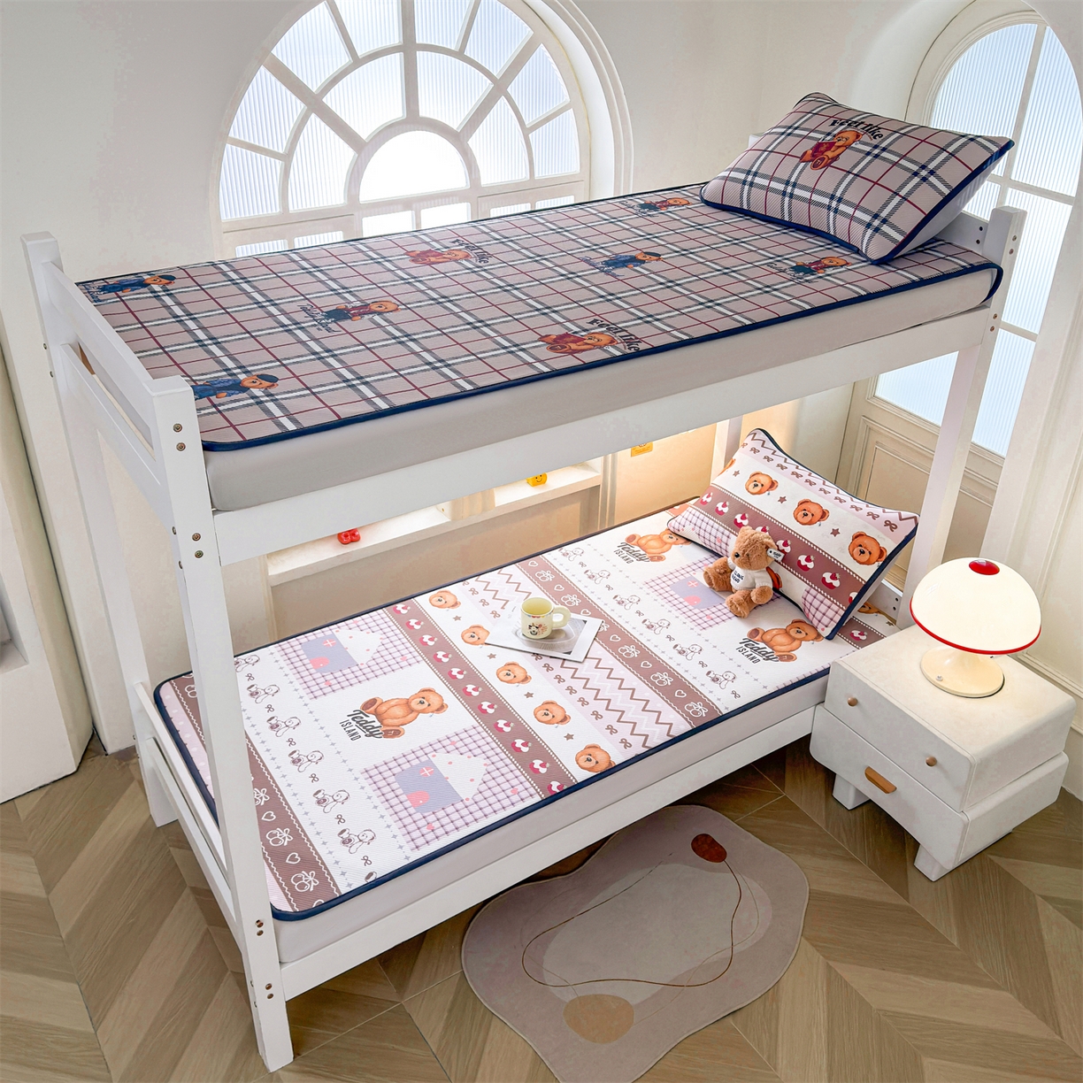 91家纺网 家纺一手货源 找家纺 慕木家纺 2026新款A类三明治复合冰丝席泰迪爱兰系列学生款（正版授权）（提供买家秀） 泰迪甜点