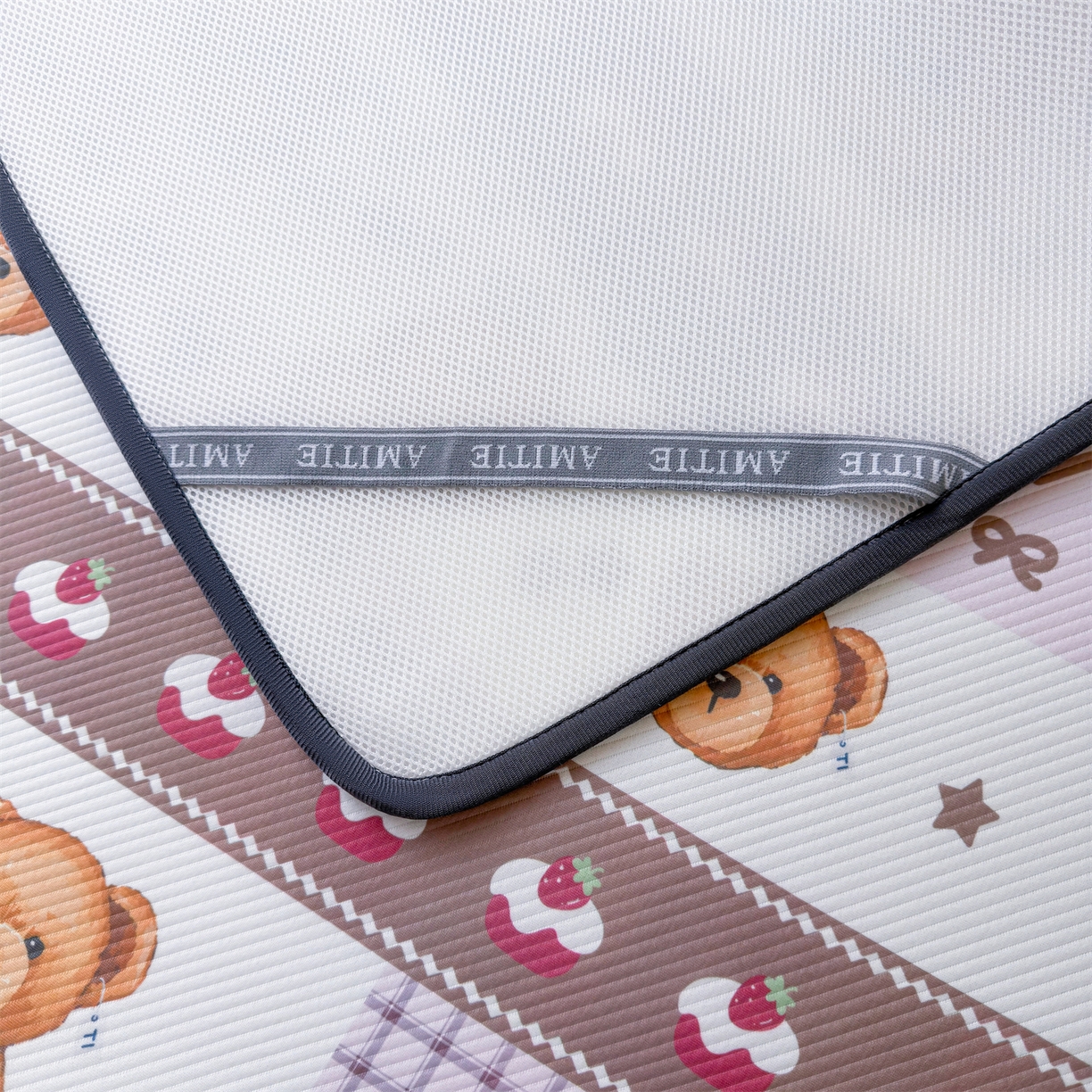 91家纺网 家纺一手货源 找家纺 慕木家纺 2026新款A类三明治复合冰丝席泰迪爱兰系列学生款（正版授权）（提供买家秀） 泰迪甜点