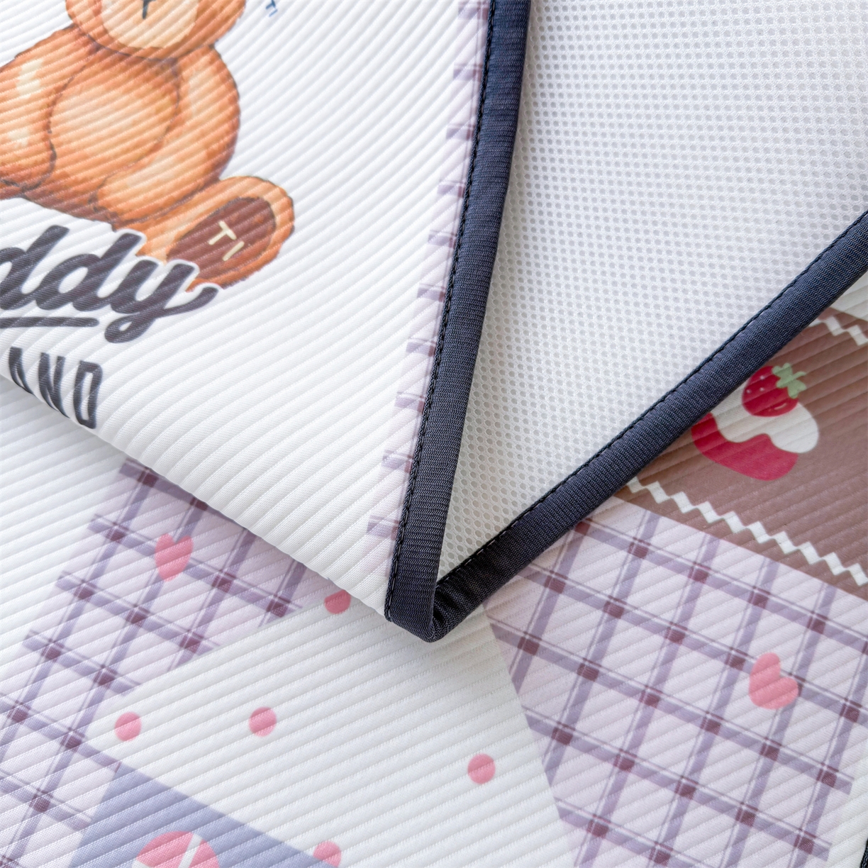 91家纺网 家纺一手货源 找家纺 慕木家纺 2026新款A类三明治复合冰丝席泰迪爱兰系列学生款（正版授权）（提供买家秀） 泰迪甜点