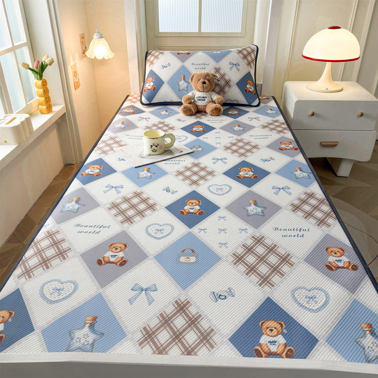 91家纺网 家纺一手货源 找家纺 慕木家纺 2026新款A类三明治复合冰丝席泰迪爱兰系列学生款（正版授权）（提供买家秀） 泰迪菱形