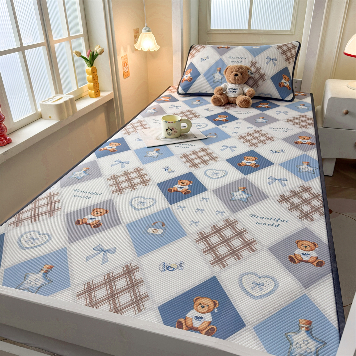 91家纺网 家纺一手货源 找家纺 慕木家纺 2026新款A类三明治复合冰丝席泰迪爱兰系列学生款（正版授权）（提供买家秀） 泰迪菱形