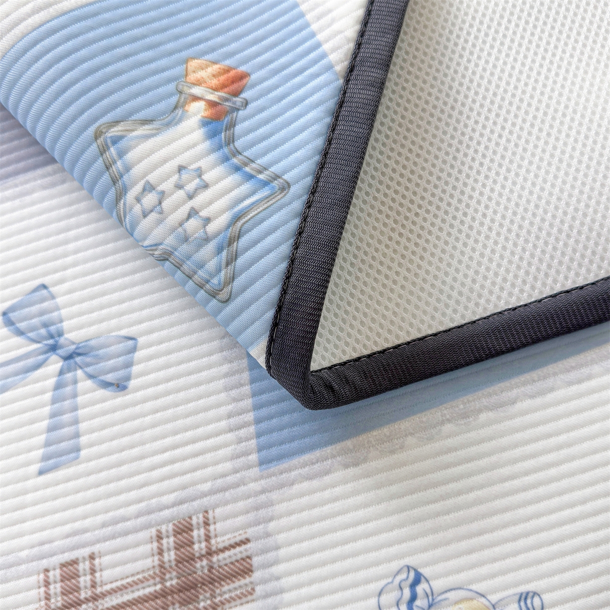 91家纺网 家纺一手货源 找家纺 慕木家纺 2026新款A类三明治复合冰丝席泰迪爱兰系列学生款（正版授权）（提供买家秀） 泰迪菱形