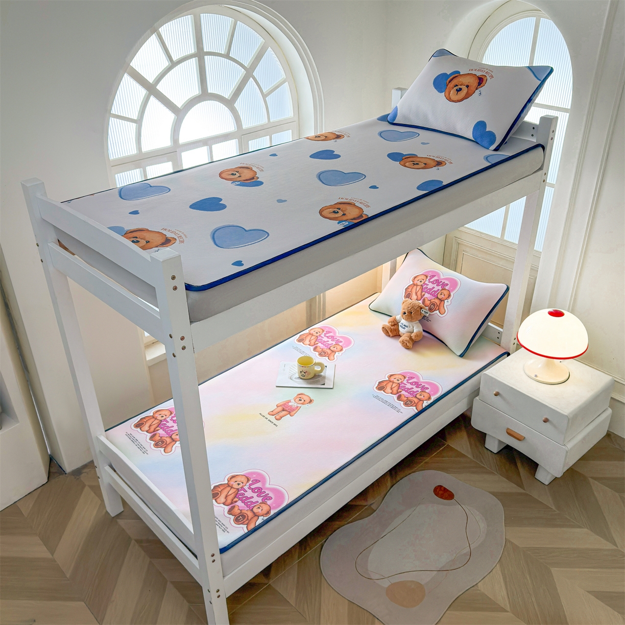 91家纺网 家纺一手货源 找家纺 慕木家纺 2026新款A类三明治复合冰丝席泰迪爱兰系列学生款（正版授权）（提供买家秀） 泰迪炫彩