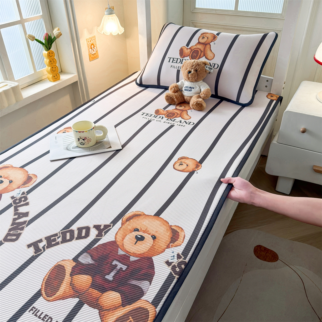 91家纺网 家纺一手货源 找家纺 慕木家纺 2026新款A类三明治复合冰丝席泰迪爱兰系列学生款（正版授权）（提供买家秀） 泰迪线条