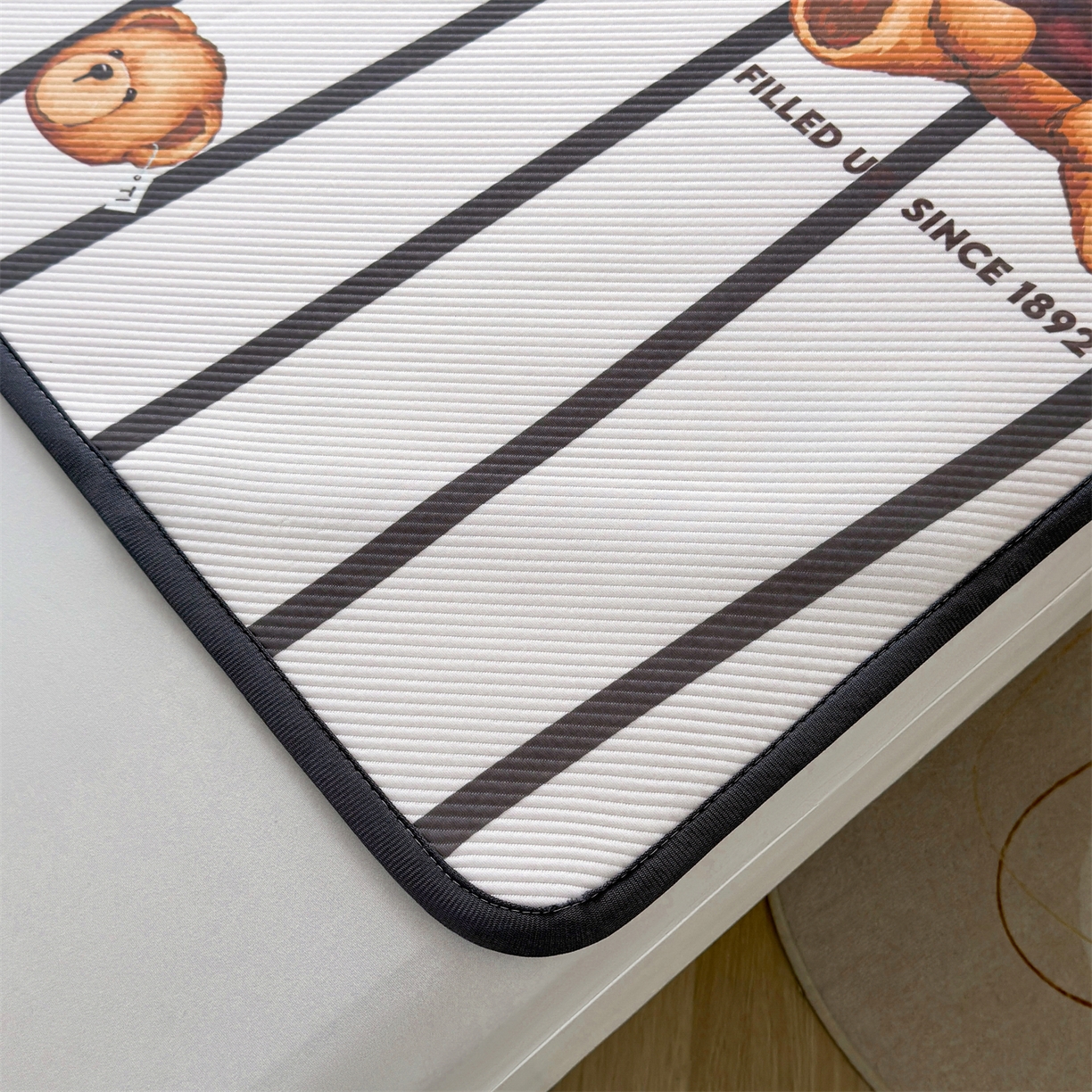 91家纺网 家纺一手货源 找家纺 慕木家纺 2026新款A类三明治复合冰丝席泰迪爱兰系列学生款（正版授权）（提供买家秀） 泰迪线条