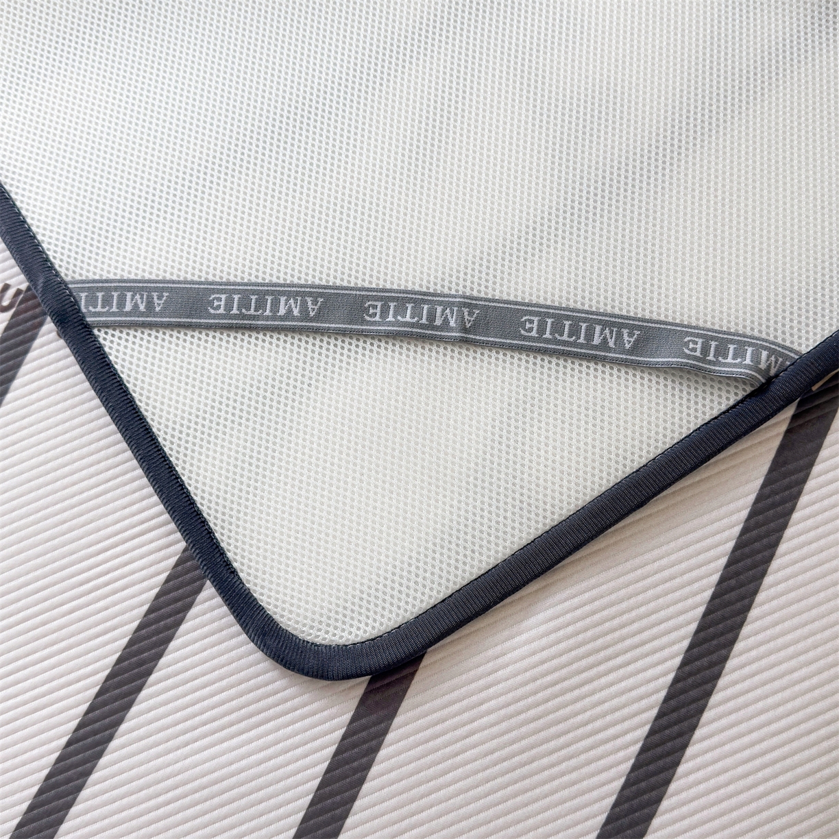 91家纺网 家纺一手货源 找家纺 慕木家纺 2026新款A类三明治复合冰丝席泰迪爱兰系列学生款（正版授权）（提供买家秀） 泰迪线条