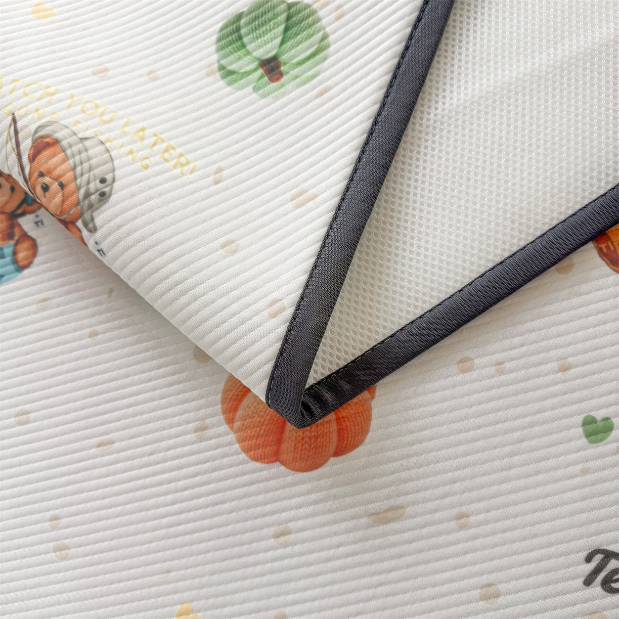 91家纺网 家纺一手货源 找家纺 慕木家纺 2026新款A类三明治复合冰丝席泰迪爱兰系列学生款（正版授权）（提供买家秀） 泰迪南瓜仔