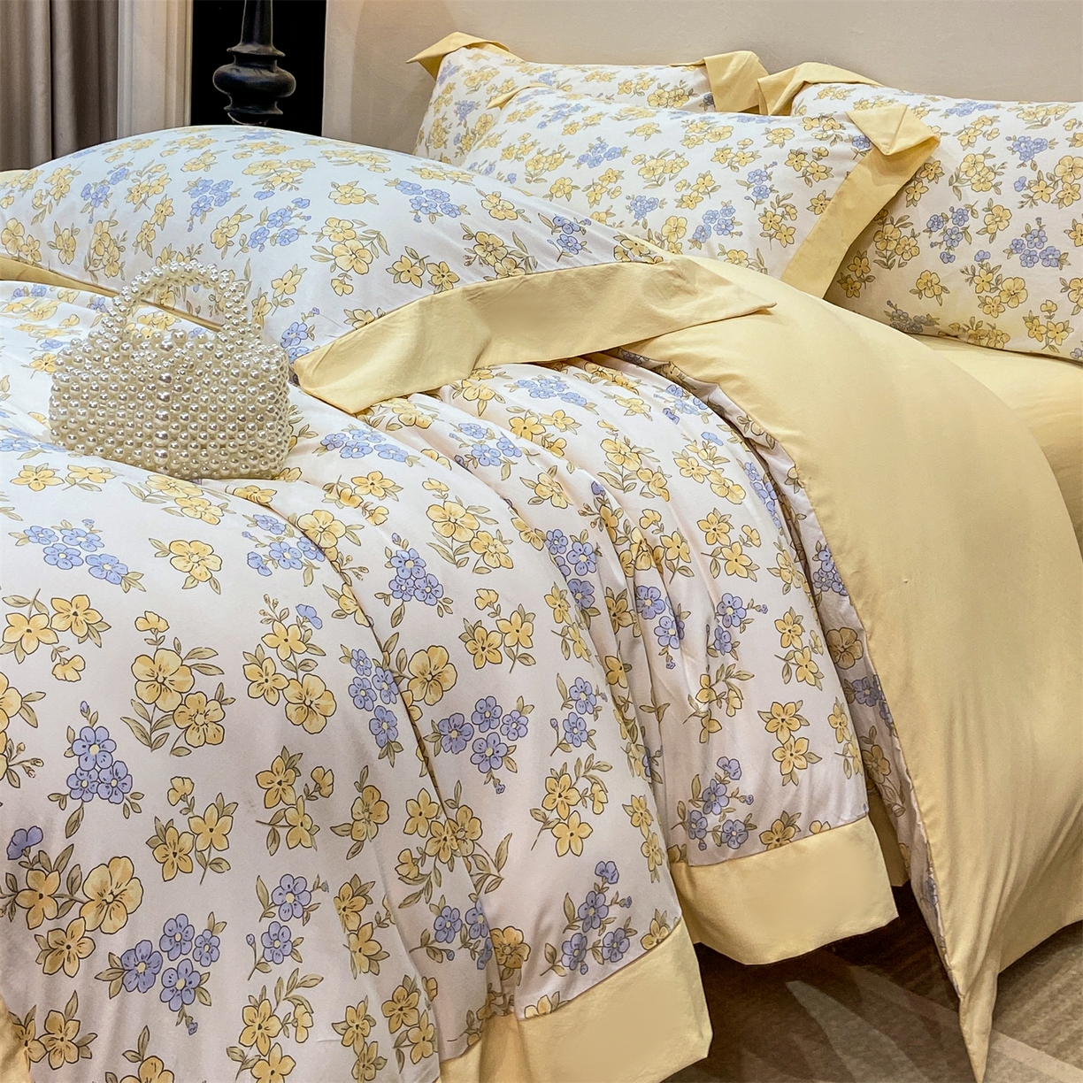 91家纺网 家纺一手货源 找家纺 慕木家纺 2026新款A类印花拼角工艺慕斯棉四件套系列（抽空压缩可供跨境）提供买家秀 金兰+黄