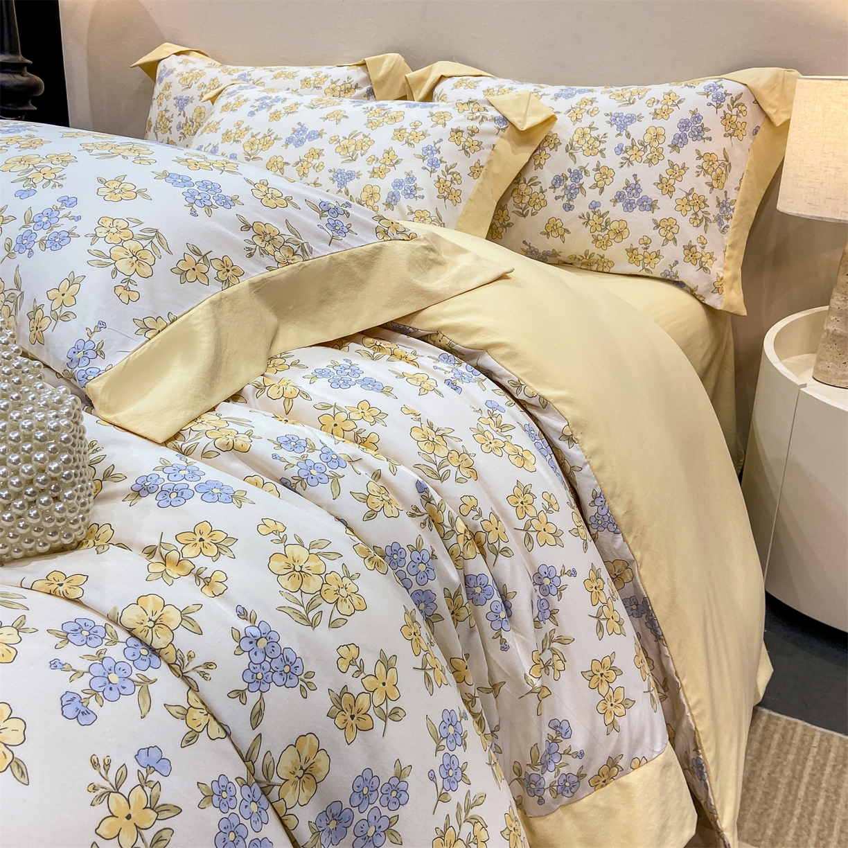 91家纺网 家纺一手货源 找家纺 慕木家纺 2026新款A类印花拼角工艺慕斯棉四件套系列（抽空压缩可供跨境）提供买家秀 金兰+黄
