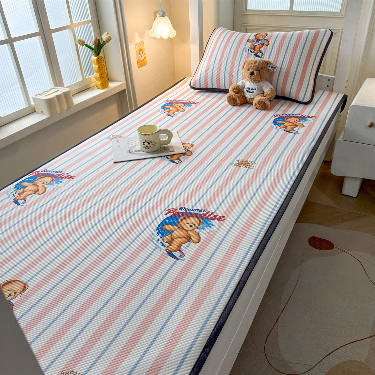 91家纺网 家纺一手货源 找家纺 慕木家纺 2026新款A类三明治复合冰丝席泰迪爱兰系列学生款（正版授权）（提供买家秀） 泰迪条纹粉