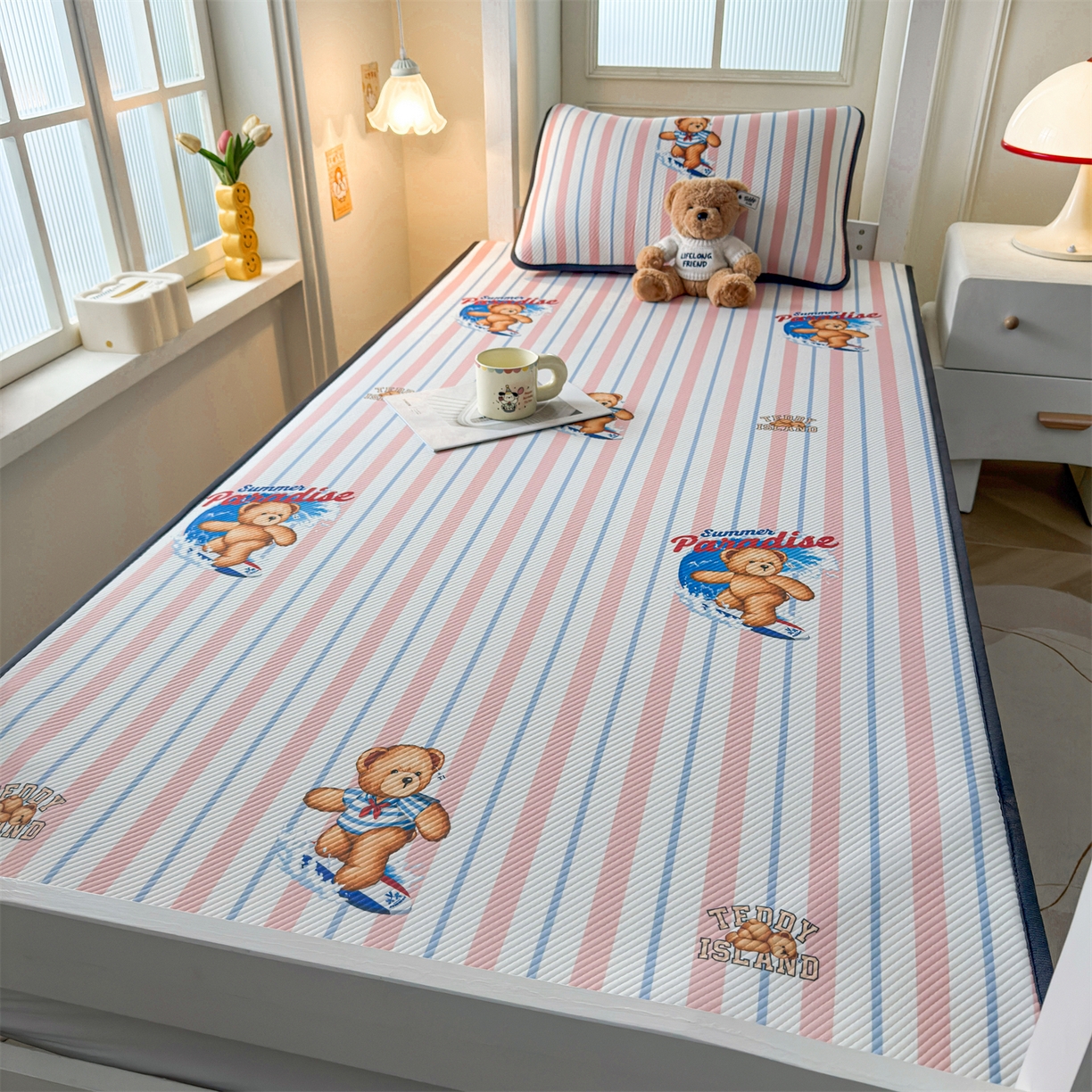 91家纺网 家纺一手货源 找家纺 慕木家纺 2026新款A类三明治复合冰丝席泰迪爱兰系列学生款（正版授权）（提供买家秀） 泰迪条纹粉