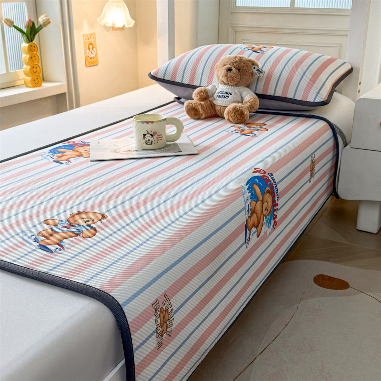 91家纺网 家纺一手货源 找家纺 慕木家纺 2026新款A类三明治复合冰丝席泰迪爱兰系列学生款（正版授权）（提供买家秀） 泰迪条纹粉