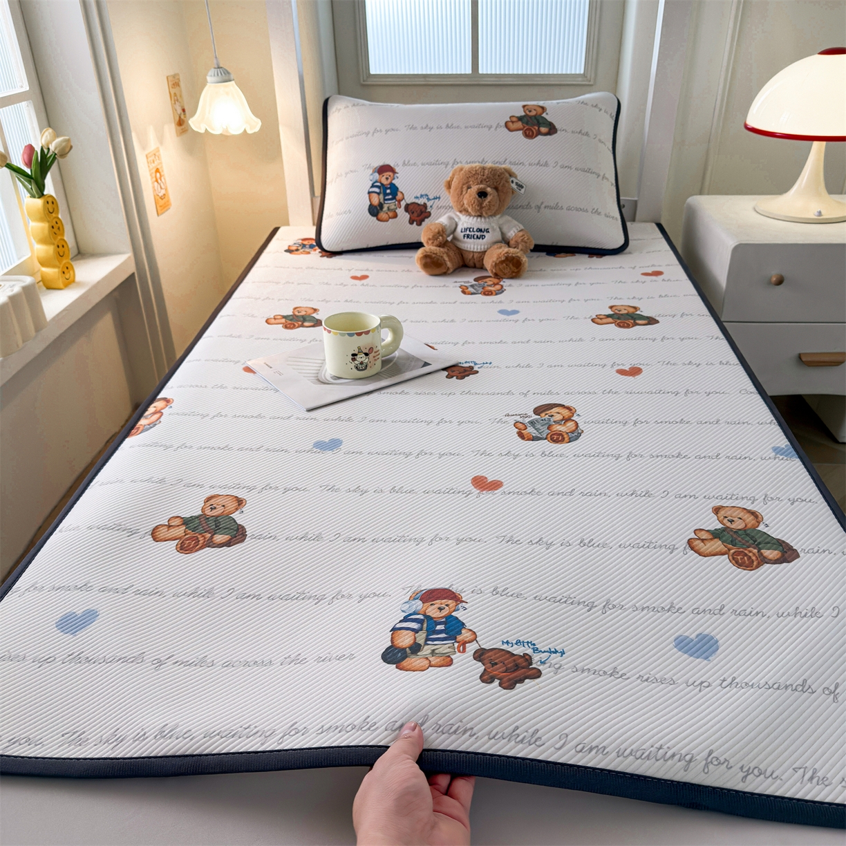 91家纺网 家纺一手货源 找家纺 慕木家纺 2026新款A类三明治复合冰丝席泰迪爱兰系列学生款（正版授权）（提供买家秀） 泰迪字母