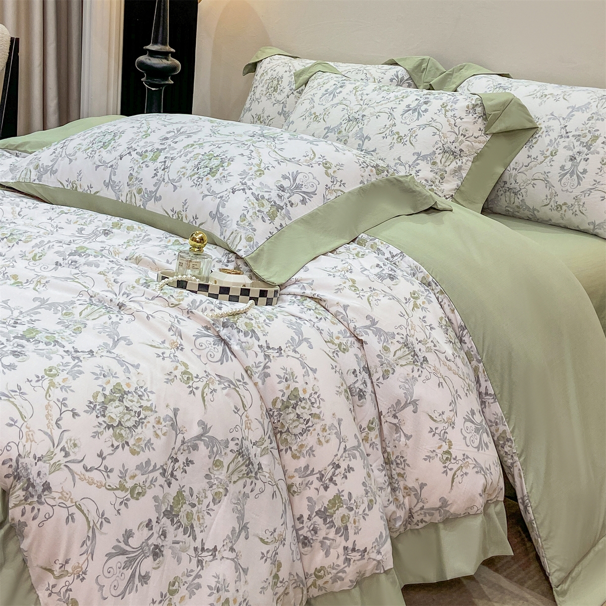 91家纺网 家纺一手货源 找家纺 慕木家纺 2026新款A类印花拼角工艺慕斯棉四件套系列（抽空压缩可供跨境）提供买家秀 清漫+绿