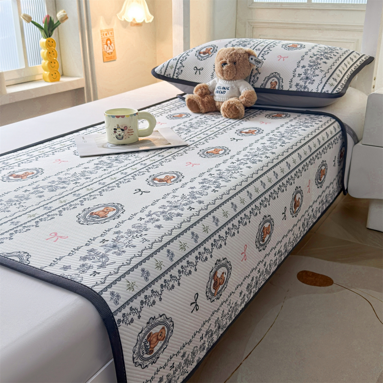 91家纺网 家纺一手货源 找家纺 慕木家纺 2026新款A类三明治复合冰丝席泰迪爱兰系列学生款（正版授权）（提供买家秀） 泰迪花镜